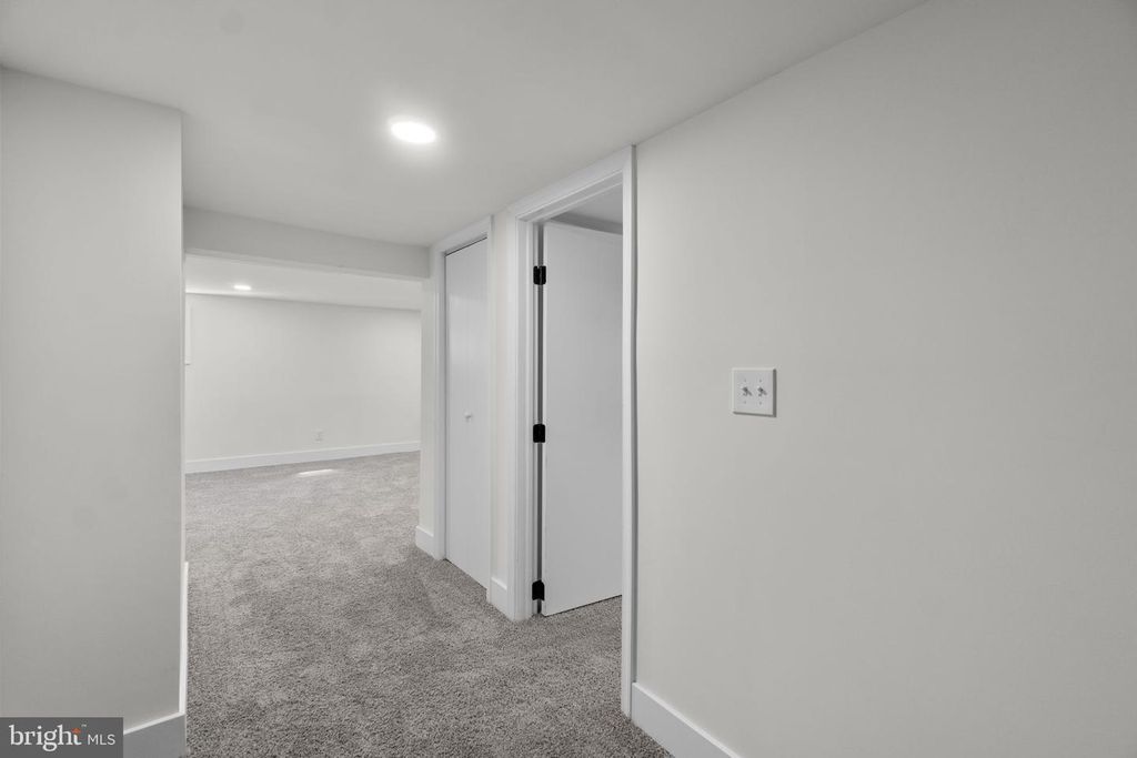 Image 34 of property listing at 1229 NORTH AVE, Baltimore, MD 21227