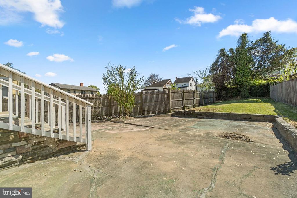 Image 41 of property listing at 1229 NORTH AVE, Baltimore, MD 21227