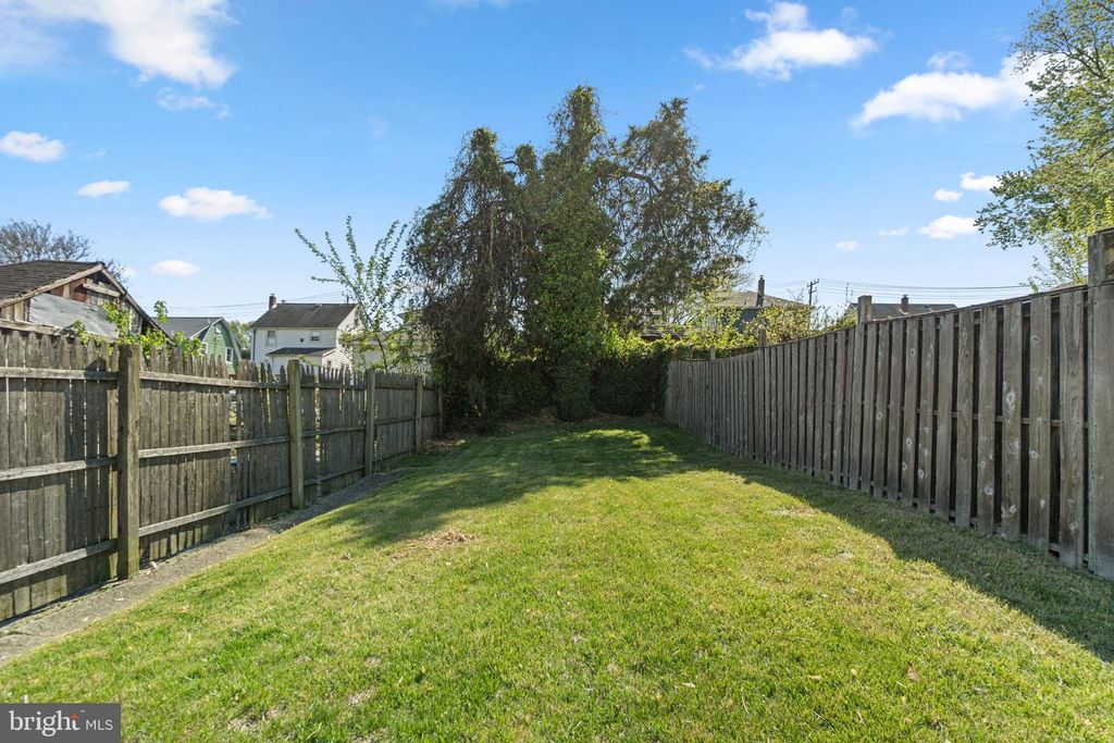 Image 43 of property listing at 1229 NORTH AVE, Baltimore, MD 21227