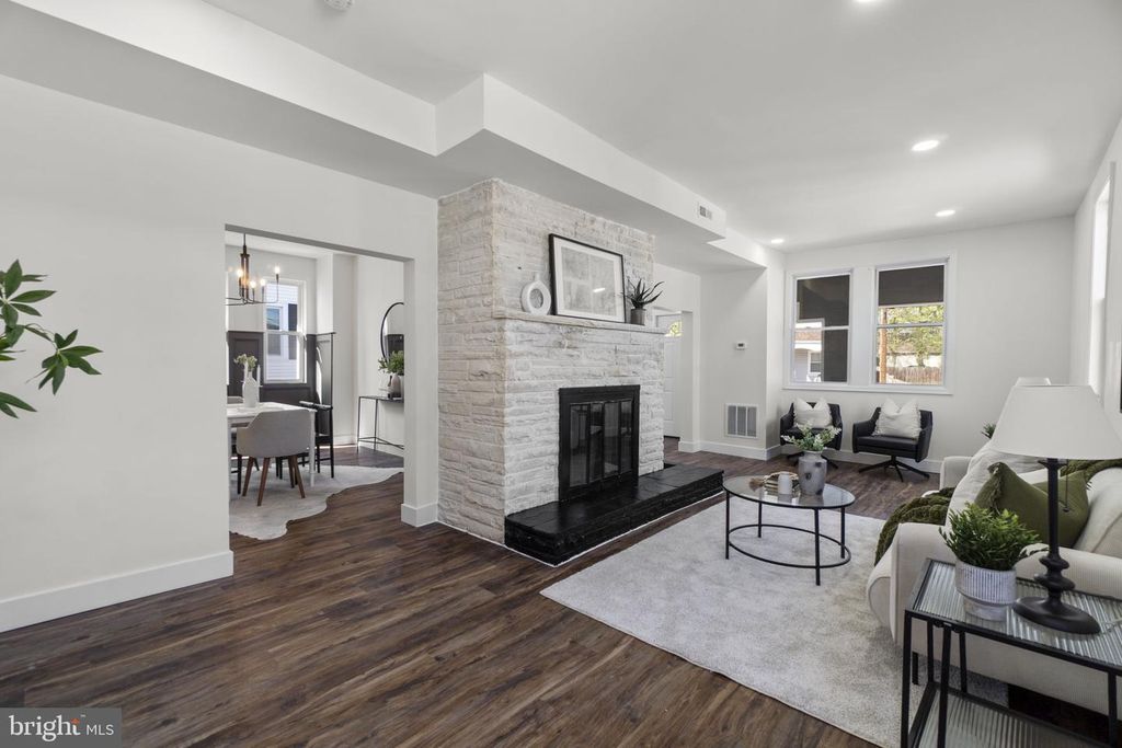 Image 7 of property listing at 1229 NORTH AVE, Baltimore, MD 21227