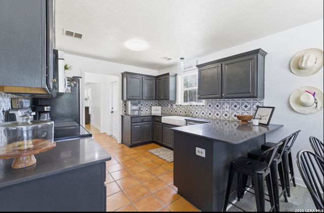 125 River Bluff Dr, Boerne, TX 78006