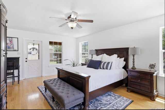 125 River Bluff Dr, Boerne, TX 78006