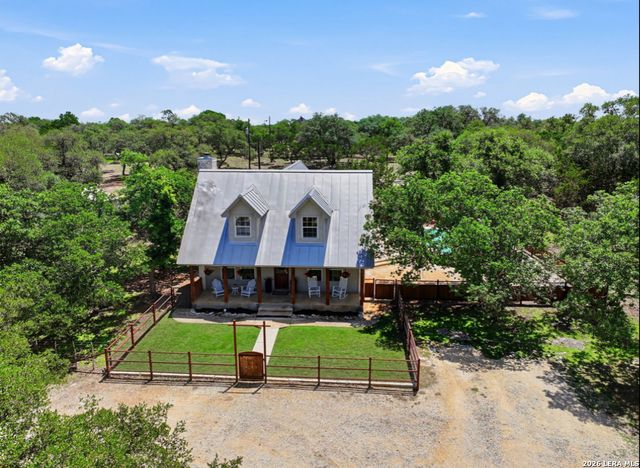 125 River Bluff Dr, Boerne, TX 78006