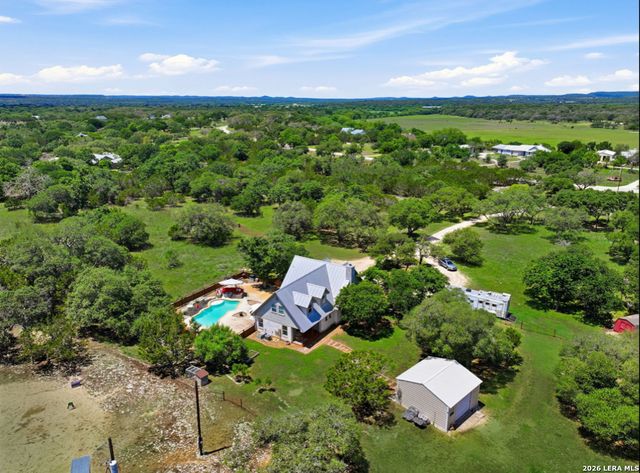 125 River Bluff Dr, Boerne, TX 78006