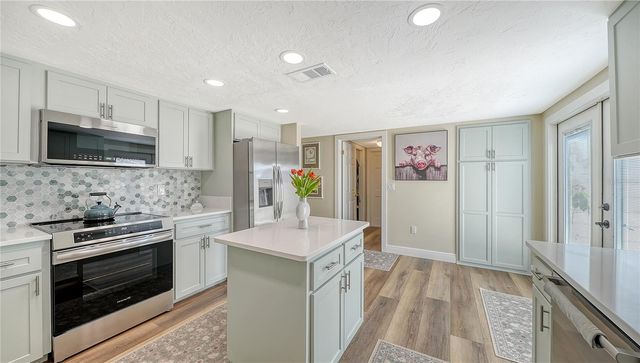 8112 12TH AVENUE NW, Bradenton, FL 34209