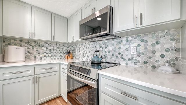 8112 12TH AVENUE NW, Bradenton, FL 34209