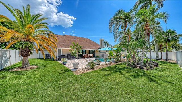 8112 12TH AVENUE NW, Bradenton, FL 34209