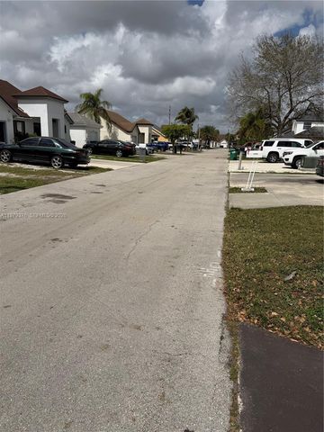 25051 SW 129th Ct, Homestead, FL 33032