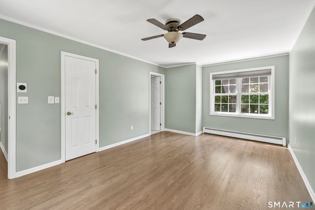 39 Greenbriar Road, Oxford, CT 06478
