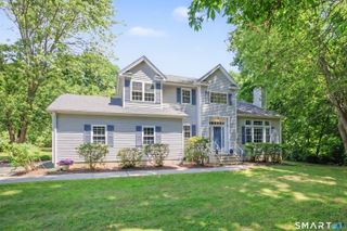 39 Greenbriar Road, Oxford, CT 06478