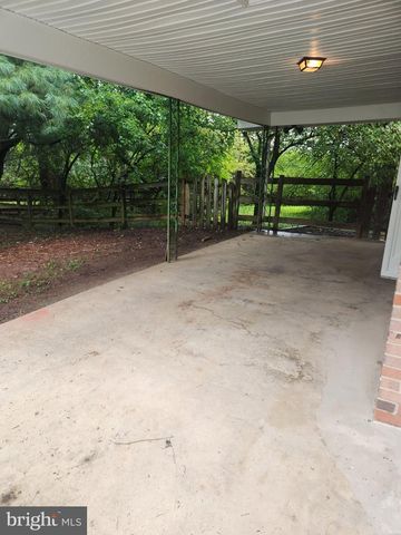 3605 SANDERS LN, Catharpin, VA 20143