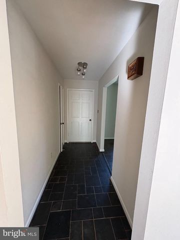 3605 SANDERS LN, Catharpin, VA 20143