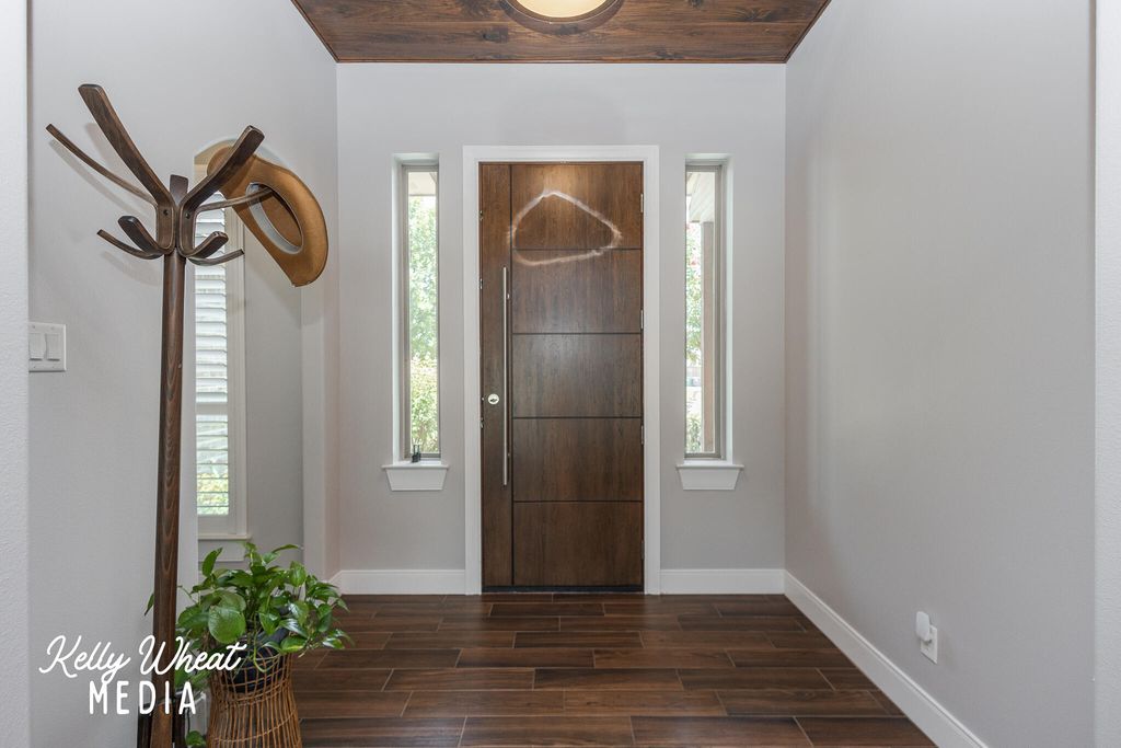 Image 12 of property listing at 4757 Shadow Creek Drive, San Angelo, TX 76904