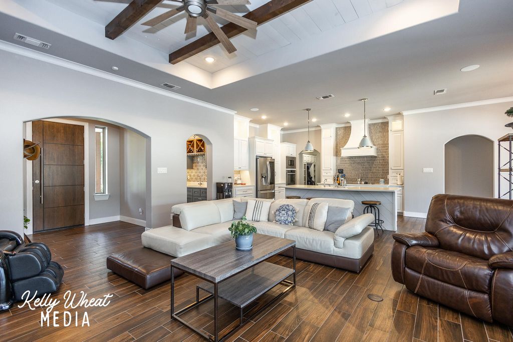 Image 16 of property listing at 4757 Shadow Creek Drive, San Angelo, TX 76904