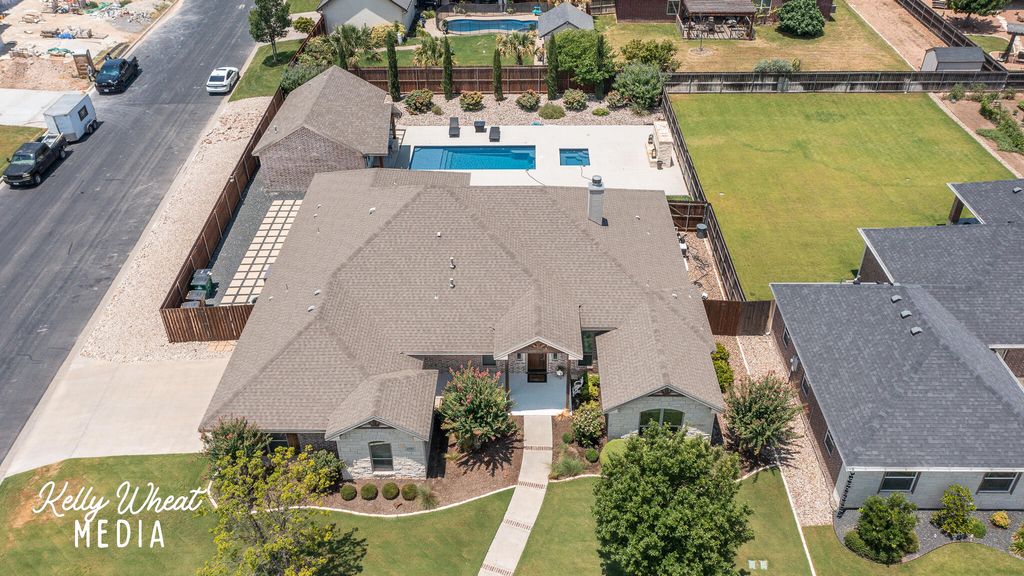 Image 3 of property listing at 4757 Shadow Creek Drive, San Angelo, TX 76904