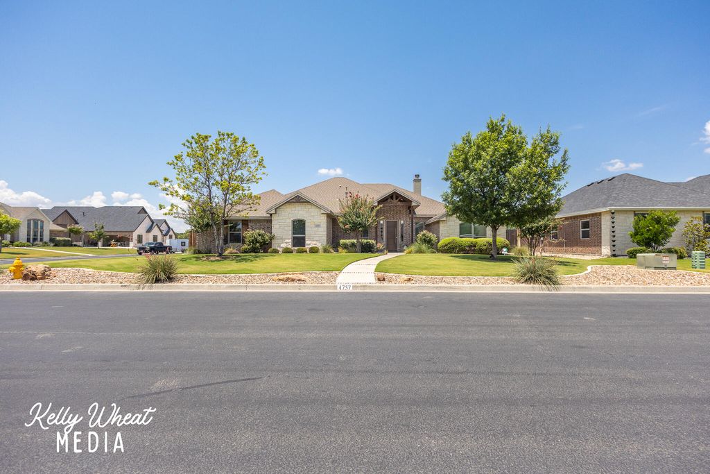 Image 7 of property listing at 4757 Shadow Creek Drive, San Angelo, TX 76904