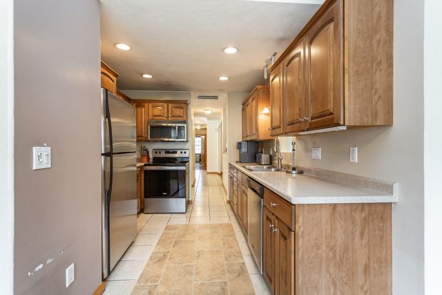 380 Spruce St, Bridgewater, MA 02324