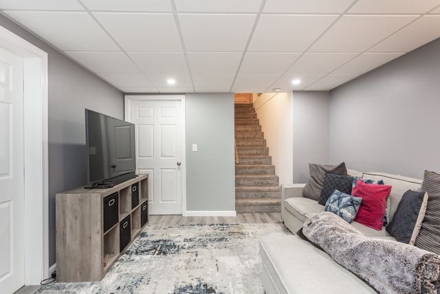 380 Spruce St, Bridgewater, MA 02324