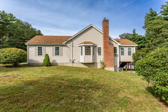 380 Spruce St, Bridgewater, MA 02324