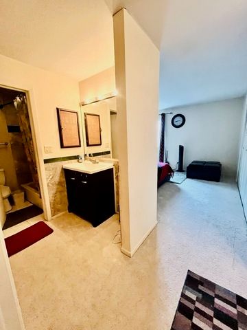 1620 Waxwing Court, Schaumburg, IL 60173