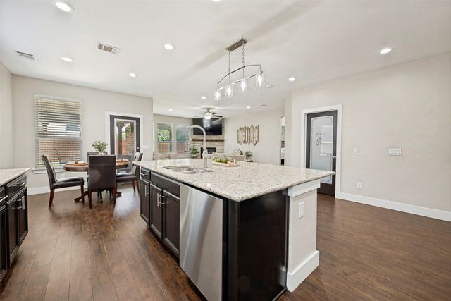960 Pinnacle Ridge Road, Fort Worth, TX 76052