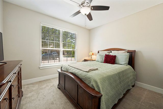 960 Pinnacle Ridge Road, Fort Worth, TX 76052
