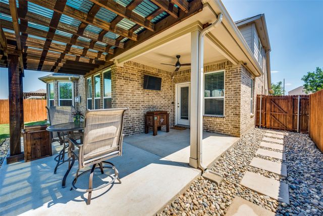 960 Pinnacle Ridge Road, Fort Worth, TX 76052