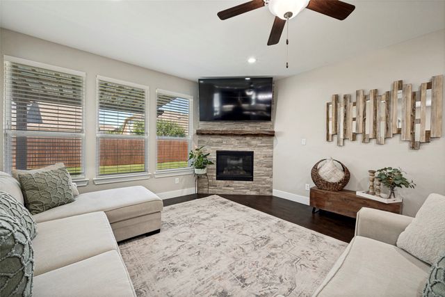 960 Pinnacle Ridge Road, Fort Worth, TX 76052