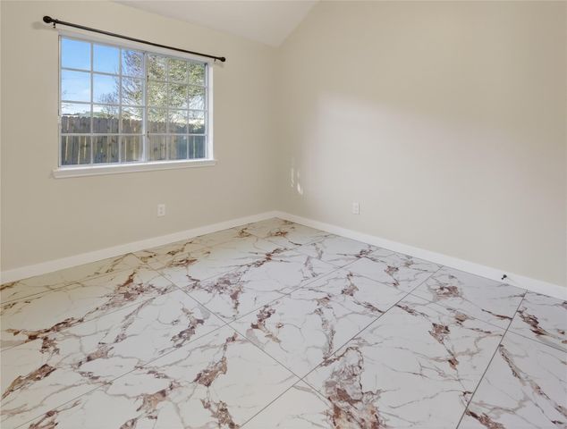 4418 W Thunderwood Circle, Fresno, TX 77545