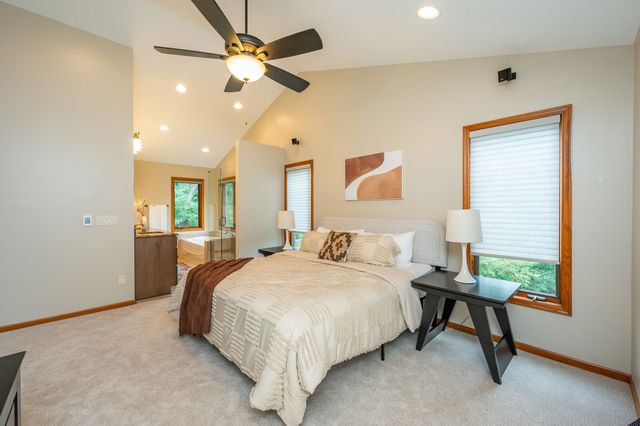 3421 Briar Ridge, West Des Moines, IA 50265