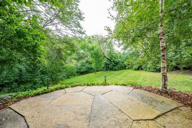 3421 Briar Ridge, West Des Moines, IA 50265