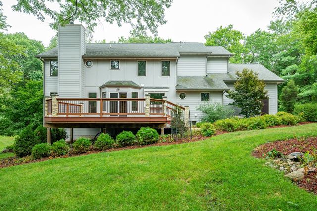 3421 Briar Ridge, West Des Moines, IA 50265