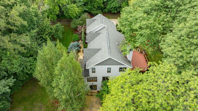 3421 Briar Ridge, West Des Moines, IA 50265