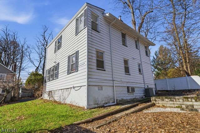 50 Ridgehurst Rd, West Orange Twp., NJ 07052