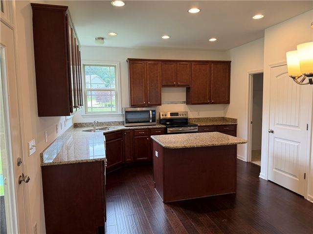 407 Oak Ridge Place, Easley, SC 29642