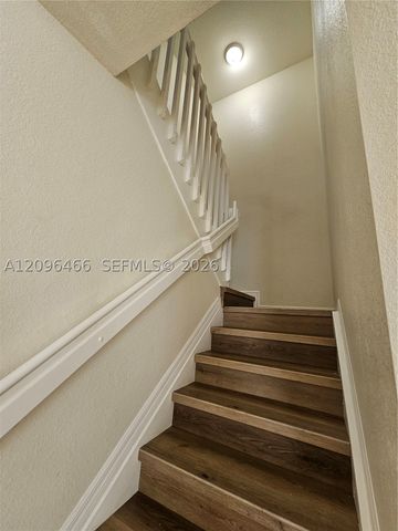 16658 SW 79th Ter 0, Miami, FL 33193