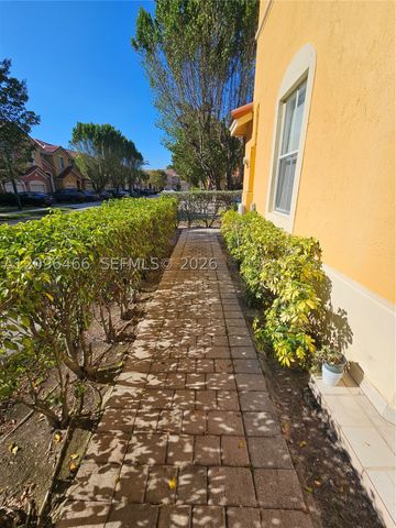 16658 SW 79th Ter 0, Miami, FL 33193