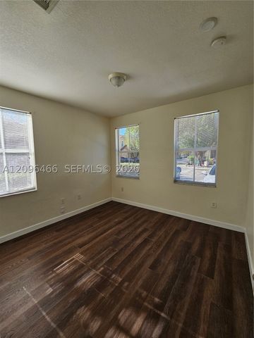 16658 SW 79th Ter 0, Miami, FL 33193