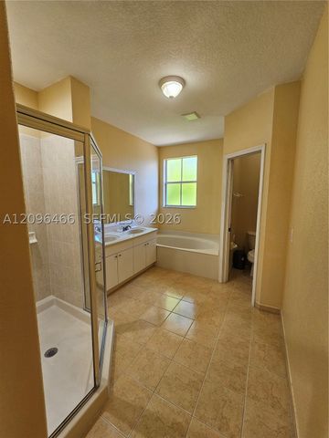 16658 SW 79th Ter 0, Miami, FL 33193