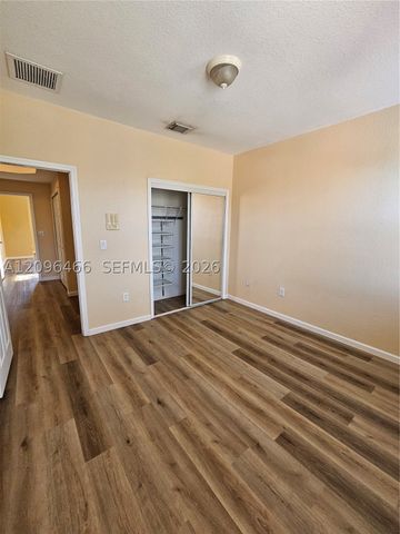 16658 SW 79th Ter 0, Miami, FL 33193