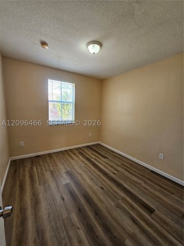 16658 SW 79th Ter 0, Miami, FL 33193