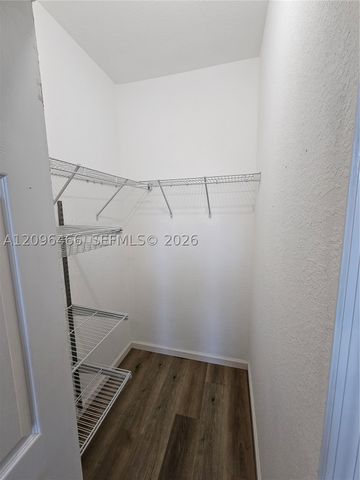 16658 SW 79th Ter 0, Miami, FL 33193