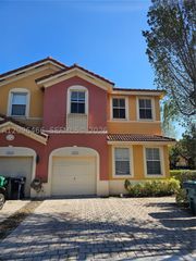 16658 SW 79th Ter 0, Miami, FL 33193