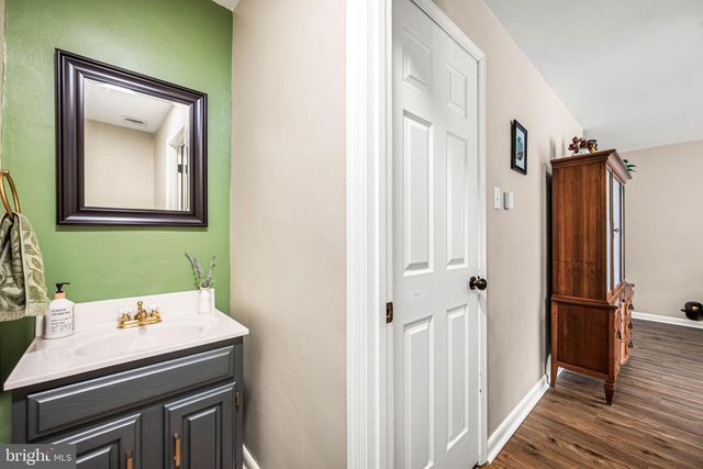 583 MANATAWNY ST, Pottstown, PA 19464