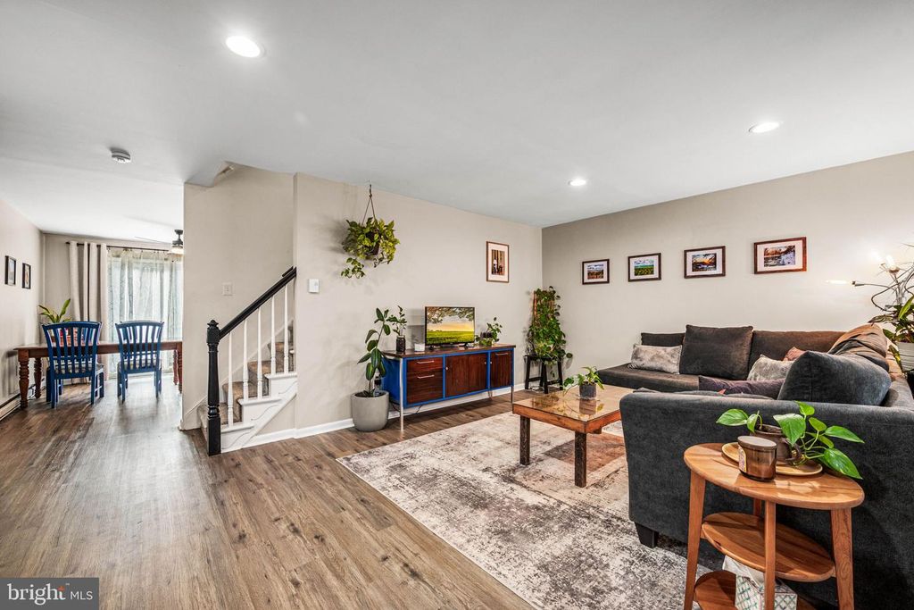 583 MANATAWNY ST, Pottstown, PA 19464