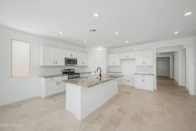 15221 W GRAY FOX Trail, Surprise, AZ 85387