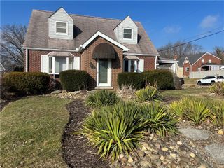 595 Maple Ave, Springdale Boro, PA 15144