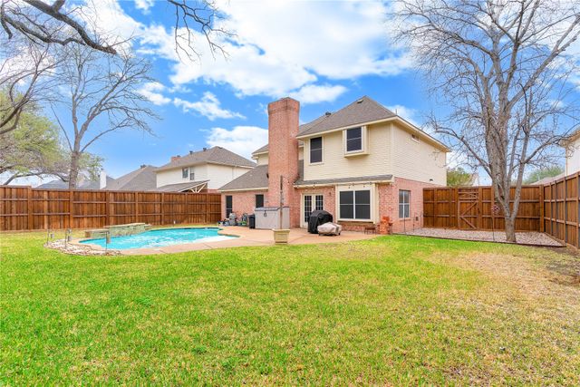 6502 Redstone Court, Arlington, TX 76001