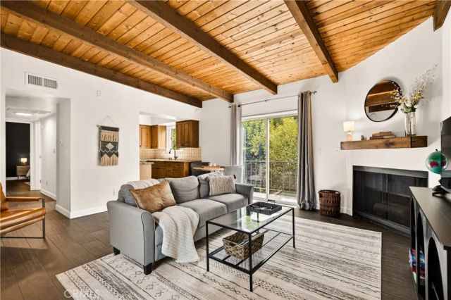 4230 Whitsett Avenue 6, Studio City, CA 91604