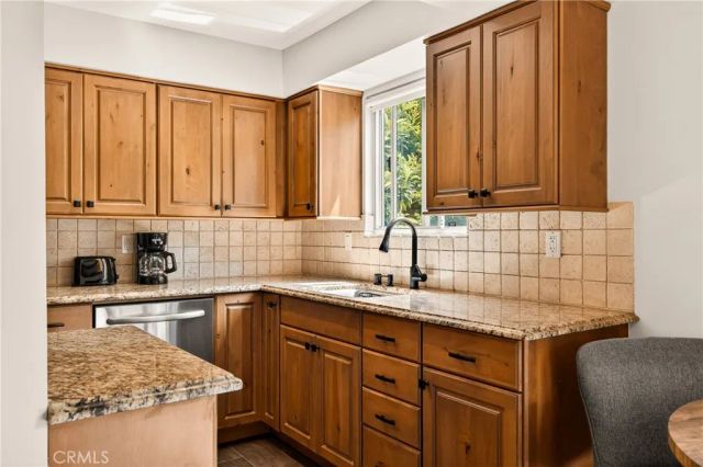 4230 Whitsett Avenue 6, Studio City, CA 91604